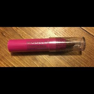 Model Co Contour Stick
